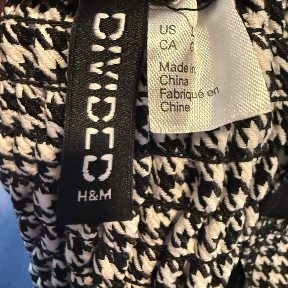 Divided Black and White Crop Bustier Tank Top - Picture 5 of 5